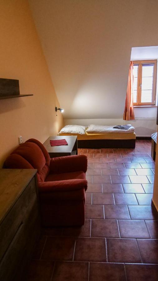 Penzion Na Hradbach Louny Εξωτερικό φωτογραφία